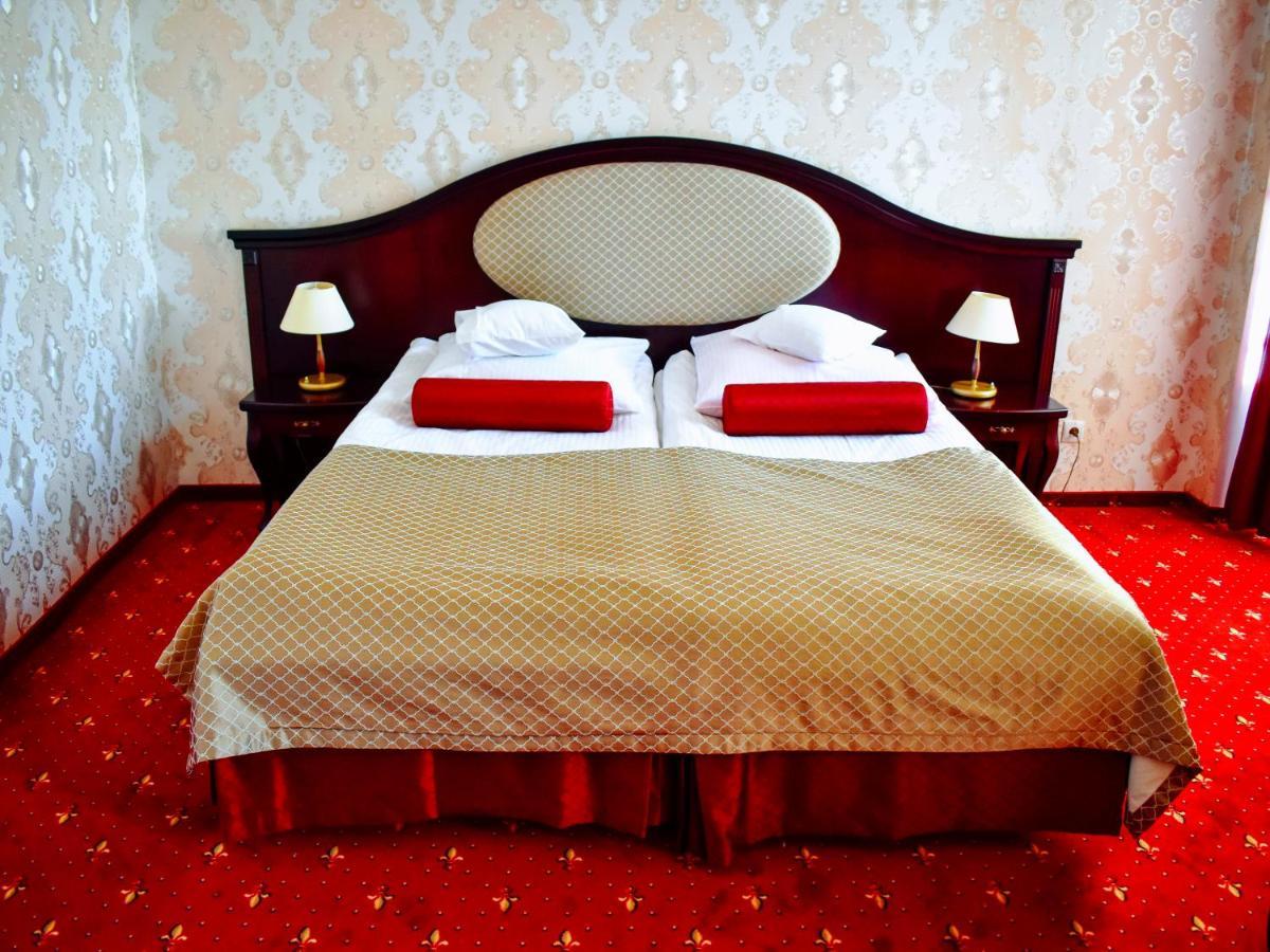 Hotel Zamek Krolewski W Rydzynie Rydzyna Eksteriør billede