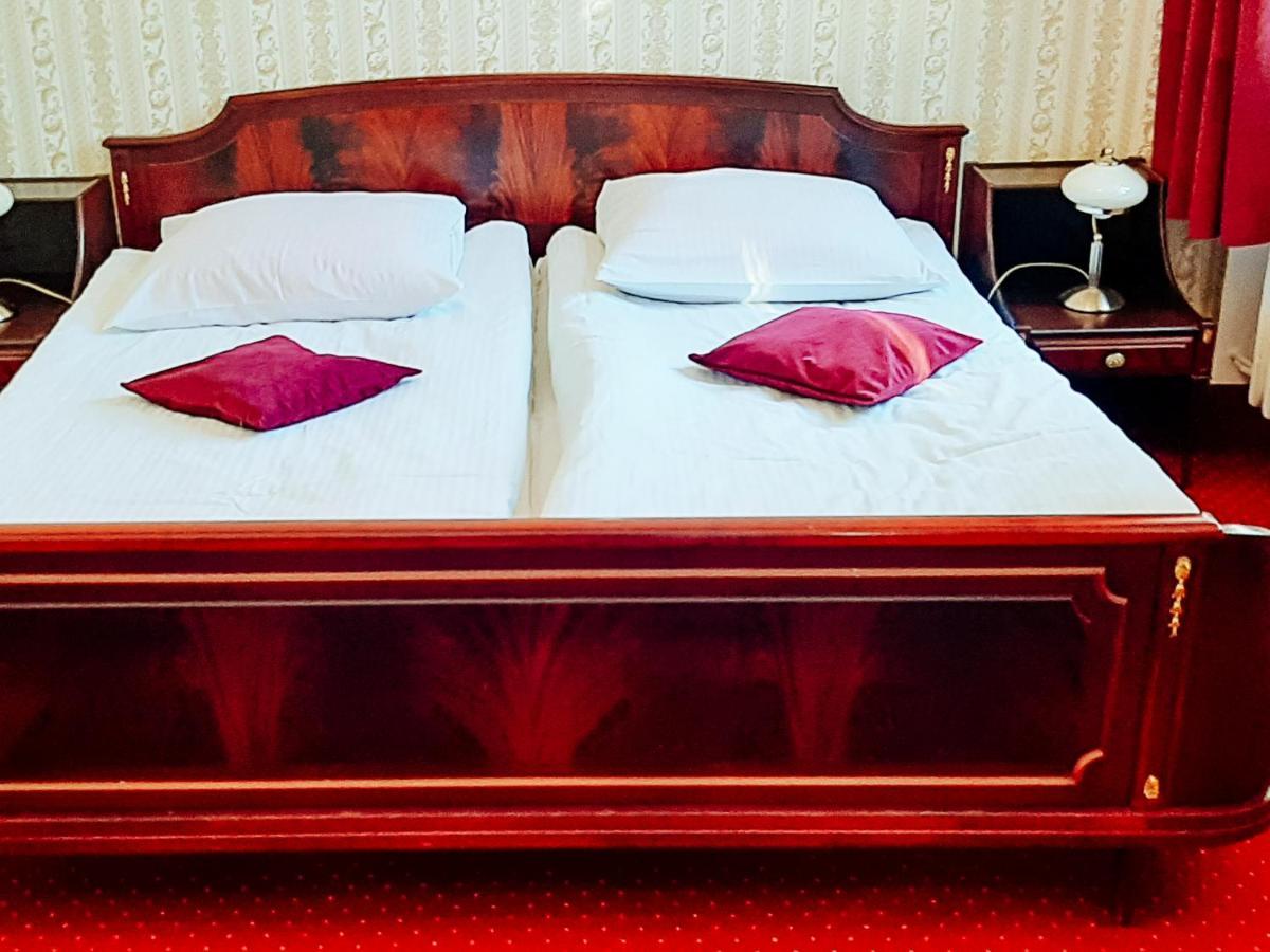 Hotel Zamek Krolewski W Rydzynie Rydzyna Eksteriør billede