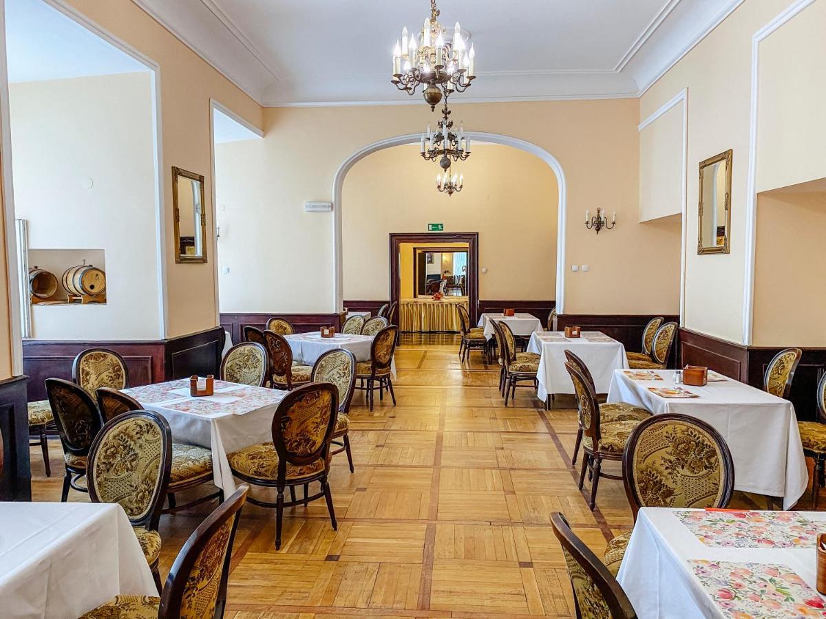 Hotel Zamek Krolewski W Rydzynie Rydzyna Eksteriør billede